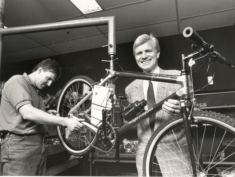 La fabricación de una moto de la marca Koga en el año 1974